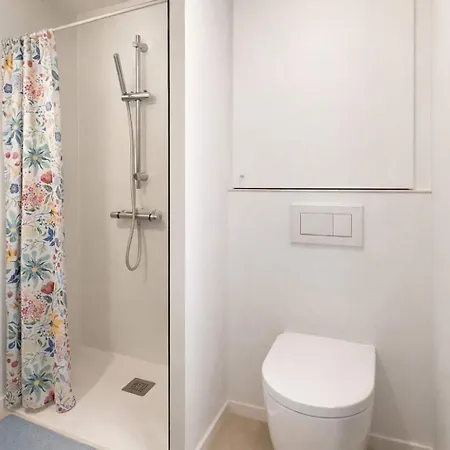 Boutique In Ghents Historic Center *